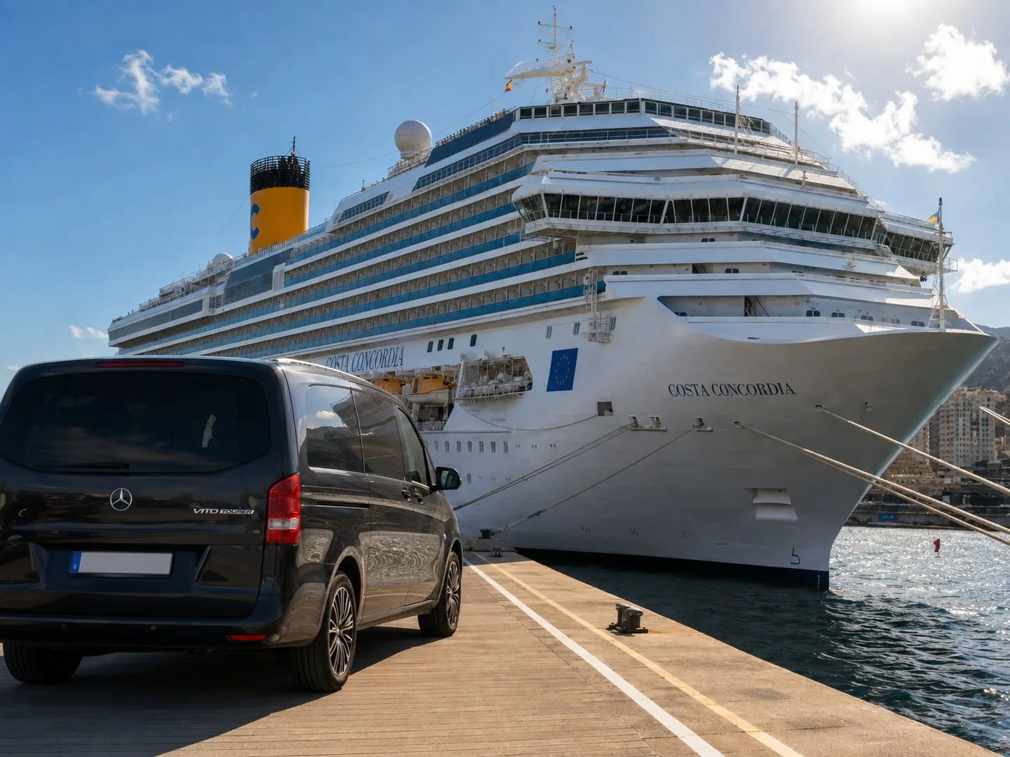 Minivan de traslado privado estacionada junto a un crucero en el Port of Civitavecchia